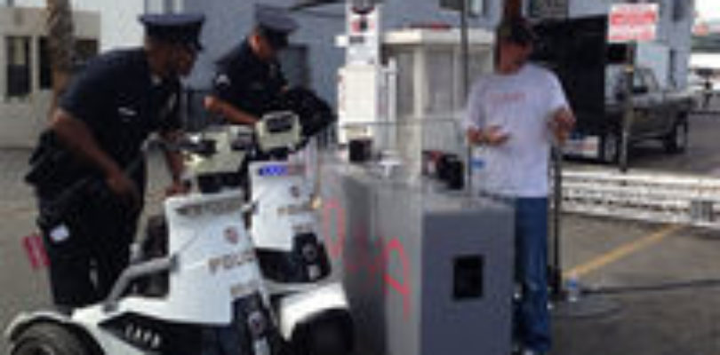 La policía intentó cerrar el puesto de Ouya fuera del E3