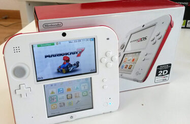 Nintendo 2DS 'pack' Blanco-Rojo.