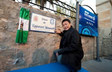 Paseo de Kazunoru Yamauchi.